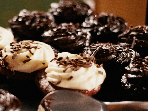 Home made cupcakes with frosting.